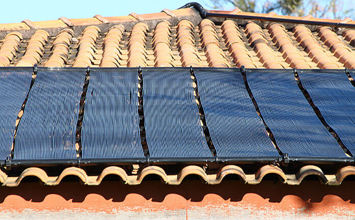 Brasileiros criam painéis solares com lixo eletrônico