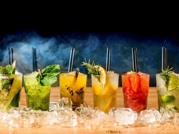 10 receitas de drinks para alegrar seu happy hour