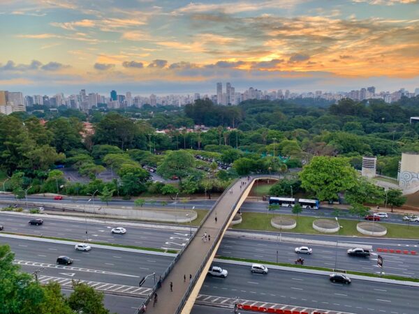 Brasil ganha 1º catálogo de ações para reduzir poluentes nas cidades