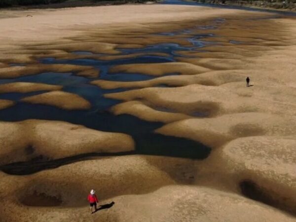 Rio Paraná enfrenta seca histórica que pode afetar indústria e agricultura