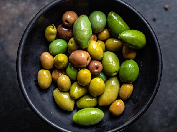 STARTUP CRIA ALTERNATIVA PARA O PLÁSTICO FEITA DE CAROÇOS DE AZEITONA