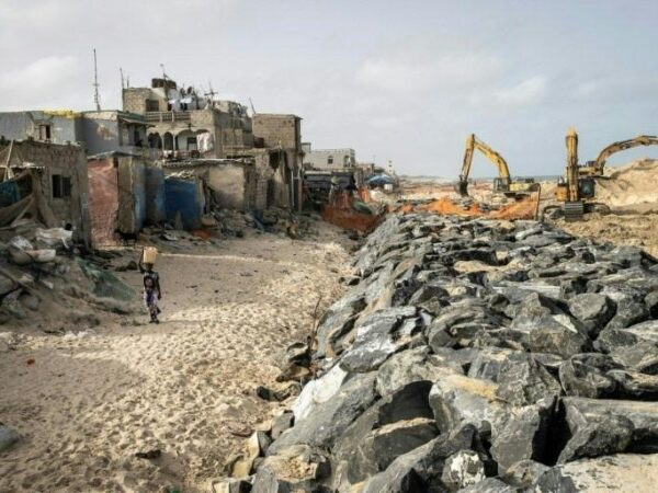 Cidade histórica do Senegal é ameaçada pelo o avanço do nível dor mar