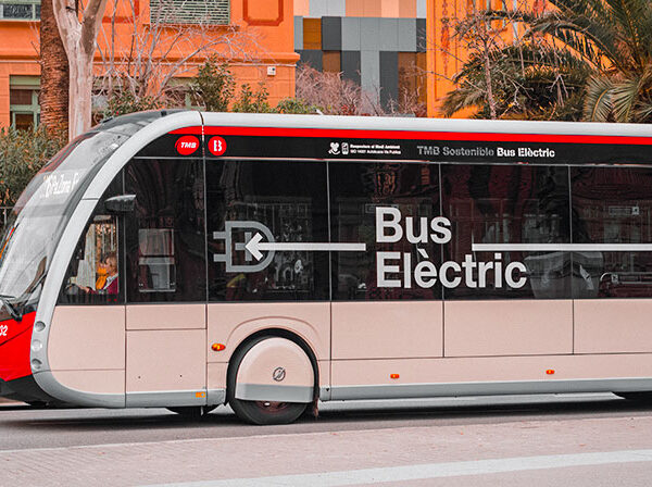 Barcelona dá transporte gratuito para quem deixa de usar carro