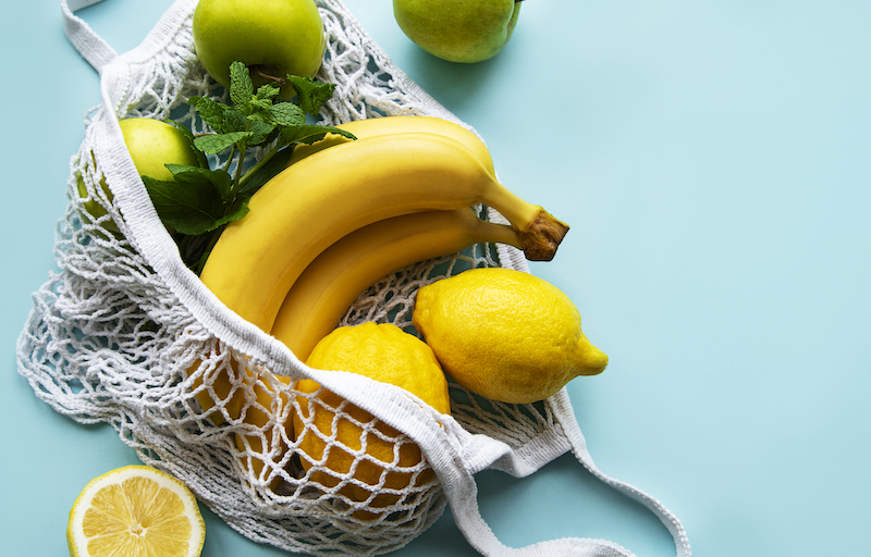 Chega de plásticos! Espanha proíbe venda de frutas e vegetais em embalagens plásticas