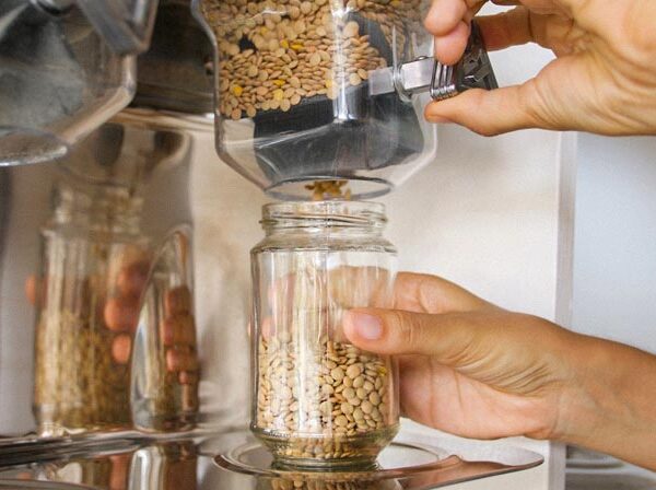 UNIVERSIDADE DE BRISTOL INAUGURA LOJA LIXO ZERO NO CAMPUS