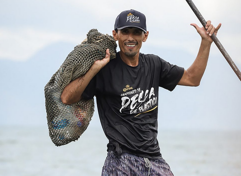 Pesca ao plástico retira 5 toneladas de resíduos do mar