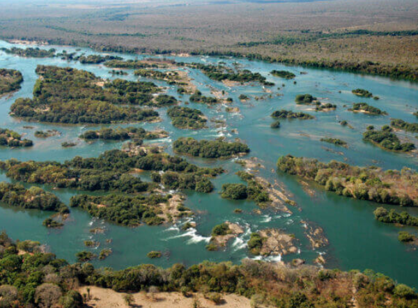 Rio Tocantins, o Cerrado que banha a Amazônia