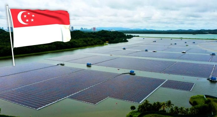 Uma das maiores usinas solares flutuantes do mundo é inaugurada em Cingapura
