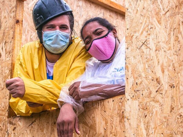 “Casas-sementes” são entregues na Favela dos Sonhos