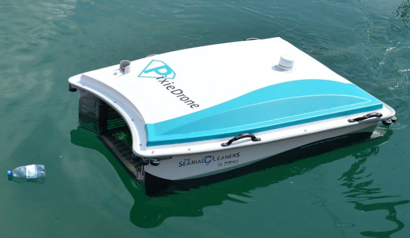 Dispositivos que limpam plástico do mar são instalados em Gênova