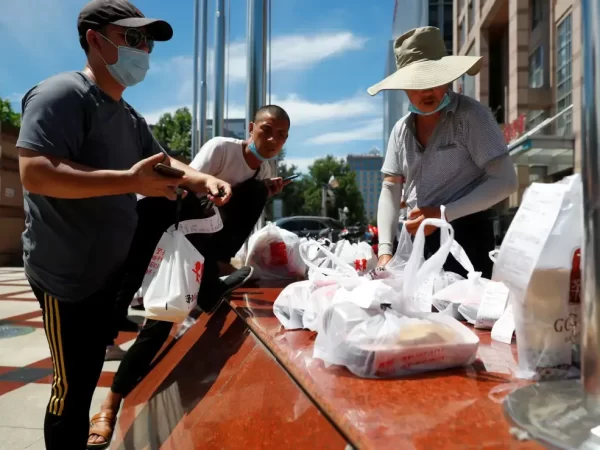 Empresa cria aplicativo que evita o desperdício de mais de 150 toneladas de alimentos em SP