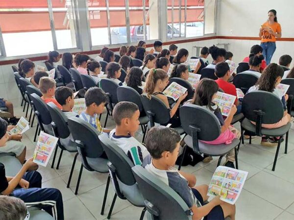 Alunos da rede municipal de Mogi Guaçu (SP) começam a receber informações sobre o direito dos animais