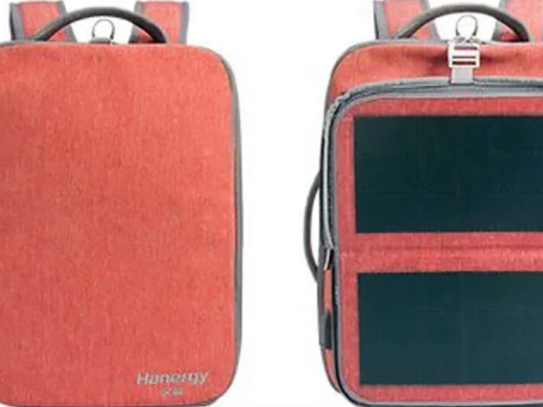 Mochilas solares garantem energia limpa em viagens e passeios