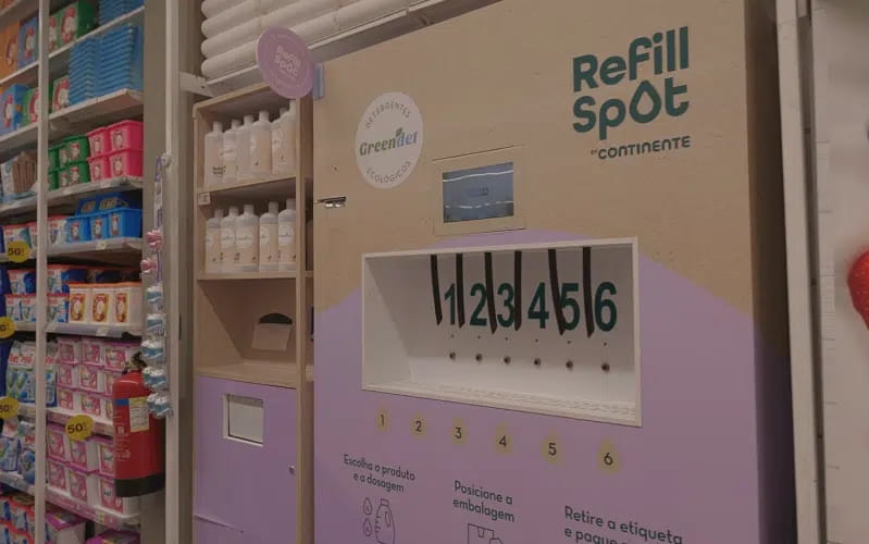 Supermercado europeu tem ‘Refill’ para detergentes e rações
