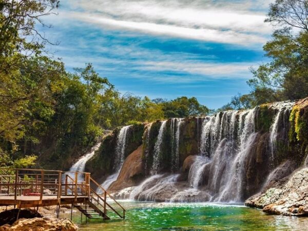 Bonito é destino de ecoturismo mais famoso do Brasil