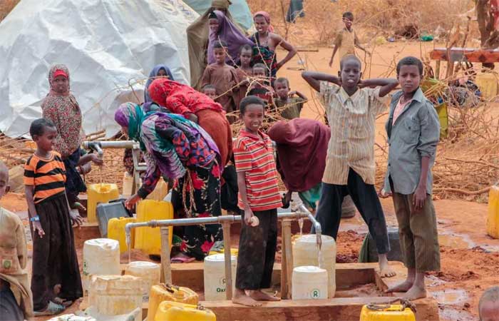 Coletar neblina para enfrentar a seca, a ideia revolucionária de levar água ao Quênia