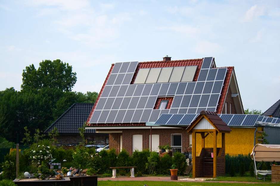 10 razões pelas quais a energia solar é um investimento inteligente para sua casa