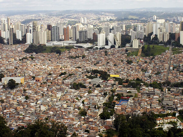 Pouca arborização no meio urbano agrava a intensificação das ondas de calor