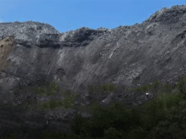 Sem regras federais de fiscalização, pilhas de rejeito de mineração substituem barragens e avançam pelo país