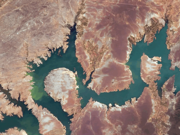 Superexploração das águas subterrâneas está comprometendo a vazão dos rios no Brasil