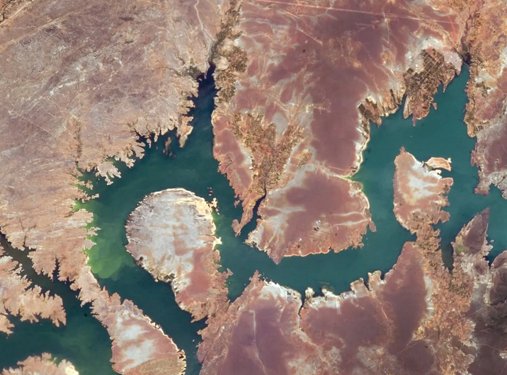 Superexploração das águas subterrâneas está comprometendo a vazão dos rios no Brasil