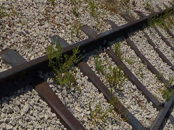 Dormente ferroviário de plástico reciclado é alternativa sustentável para os modelos no mercado