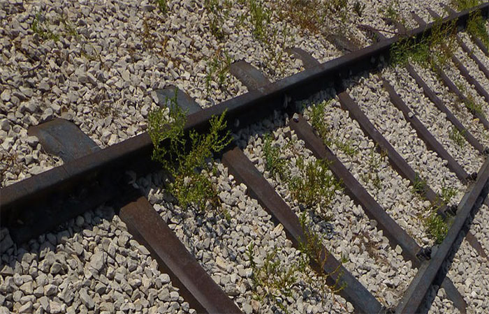 Dormente ferroviário de plástico reciclado é alternativa sustentável para os modelos no mercado