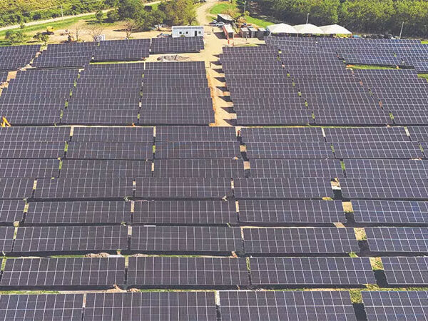 Rio ganha 1ª usina de energia solar construída sobre terreno que já recebeu toneladas de lixo