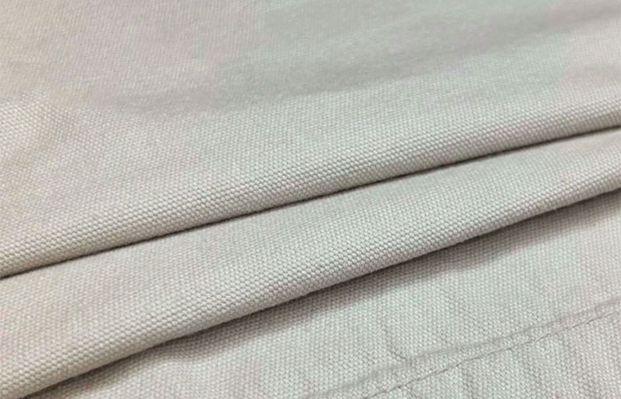 Vicunha desenvolve denim com fibra de malva