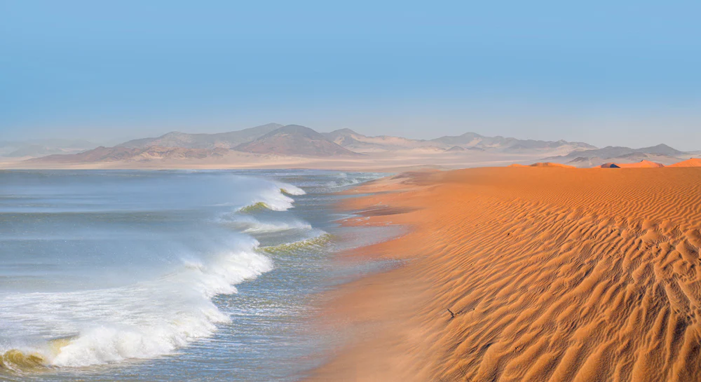Como mares gelados e ventos impiedosos criam desertos áridos à beira-mar.