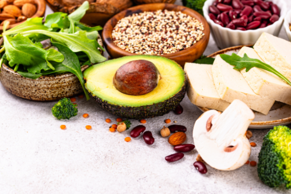 Produtos veganos ganham mais espaço em supermercados e restaurantes do Brasil