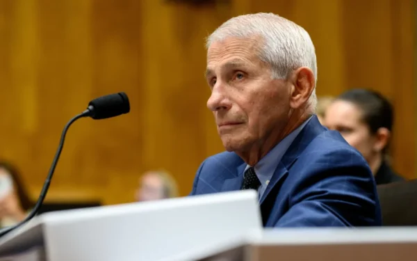 A queda de Fauci revela o perigo do governo de “especialistas”